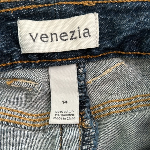 Venezia 14 Capri Jeans - Picture 8 of 9